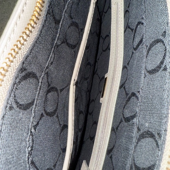 Oroton Leather Beige bag - Picture 5 of 5